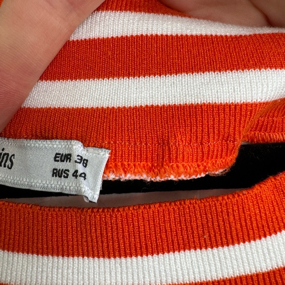 Costume - Picture 2 of 6